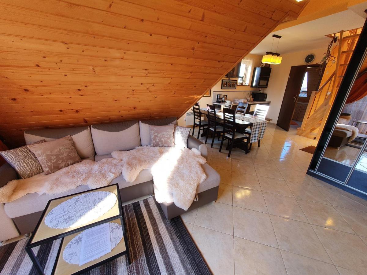 Apartament Pomaranczowy Z Basenem I Sauna 코스실리스코 외부 사진